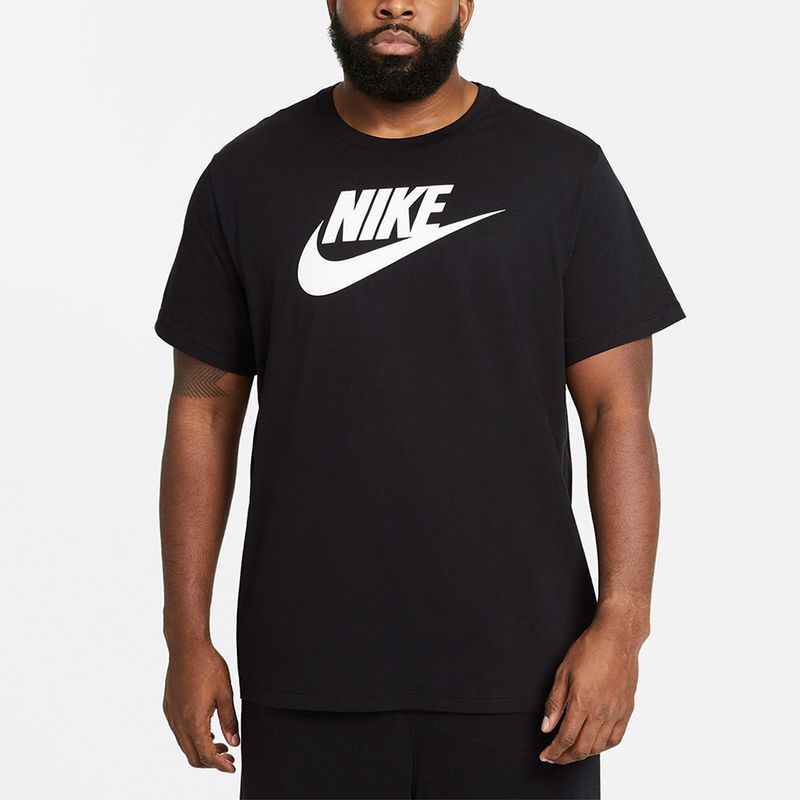 Nike store noir simple