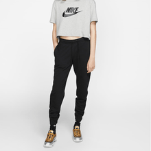 Calça Nike Sportswear Essential Feminina Preta
